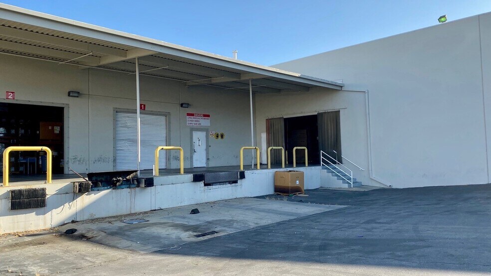 More Photos Of 9505-9541 Mason Ave, Chatsworth Manufacturing For Lease