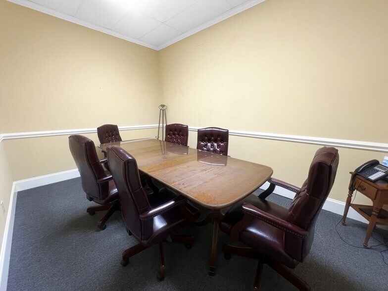 More Photos Of 205 Patton St, Danville Office For Lease
