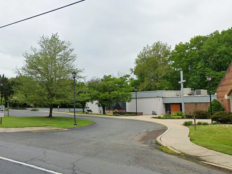 More Photos Of 2600 Willoughby Beach Rd, Edgewood Religious Facility For Sale