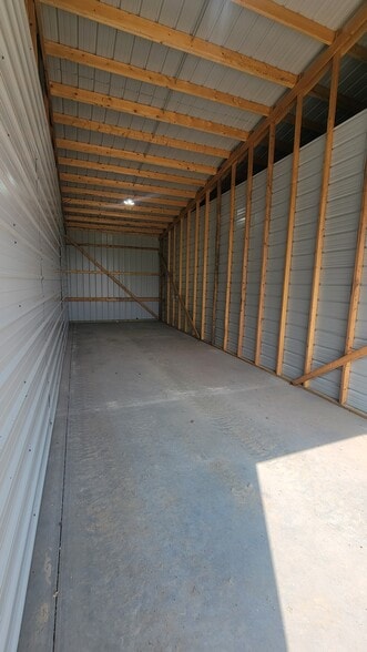 More Photos Of 33361 Jenkins Ave, Jenkins Warehouse For Sale