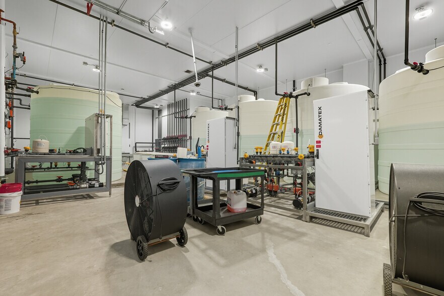 More Photos Of 1466 Curran Hwy, North Adams Manufacturing For Lease