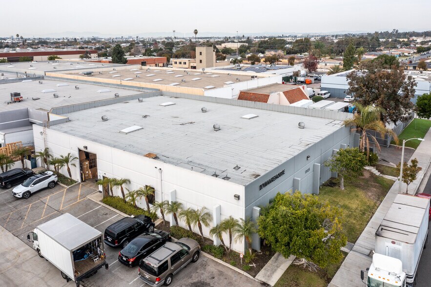 More Photos Of 13625 S Gramercy Pl, Gardena Warehouse For Lease