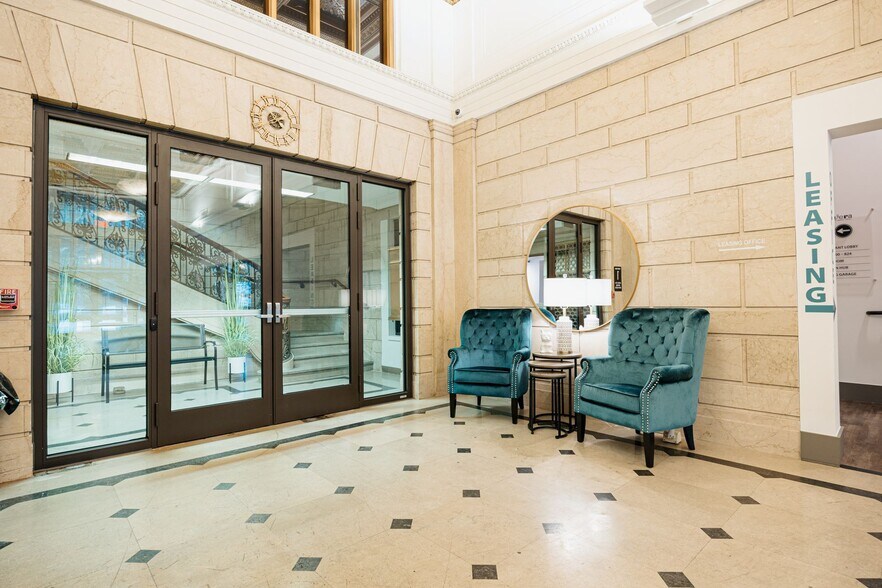 More Photos Of 366 E Broad St, Columbus Apartments For Lease