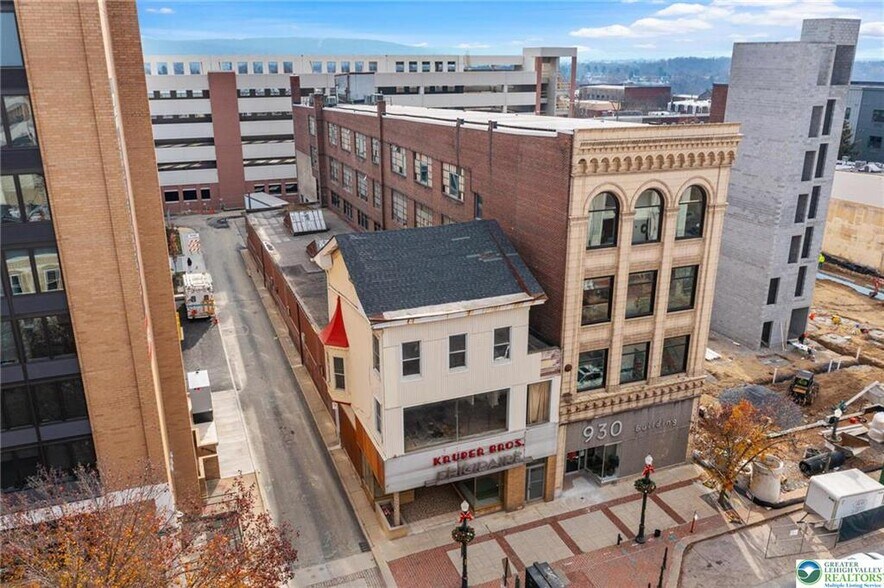 More Photos Of 926-928 W Hamilton St, Allentown Storefront Retail Office For Sale