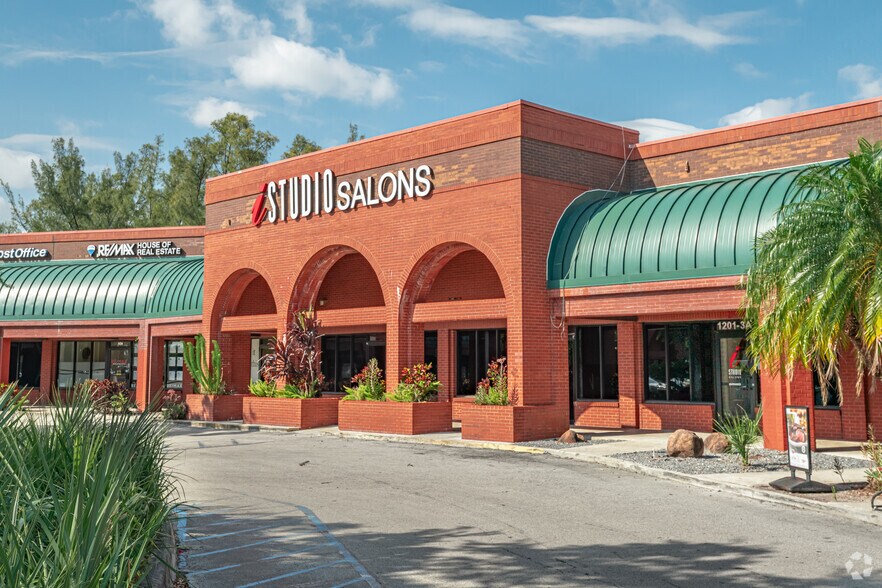 More Photos Of 1201 N Federal Hwy, Fort Lauderdale Unknown For Lease