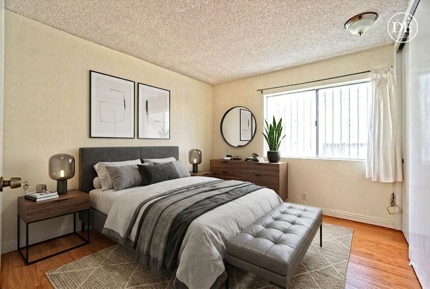 More Photos Of 933 New Depot St, Los Angeles Apartments For Sale