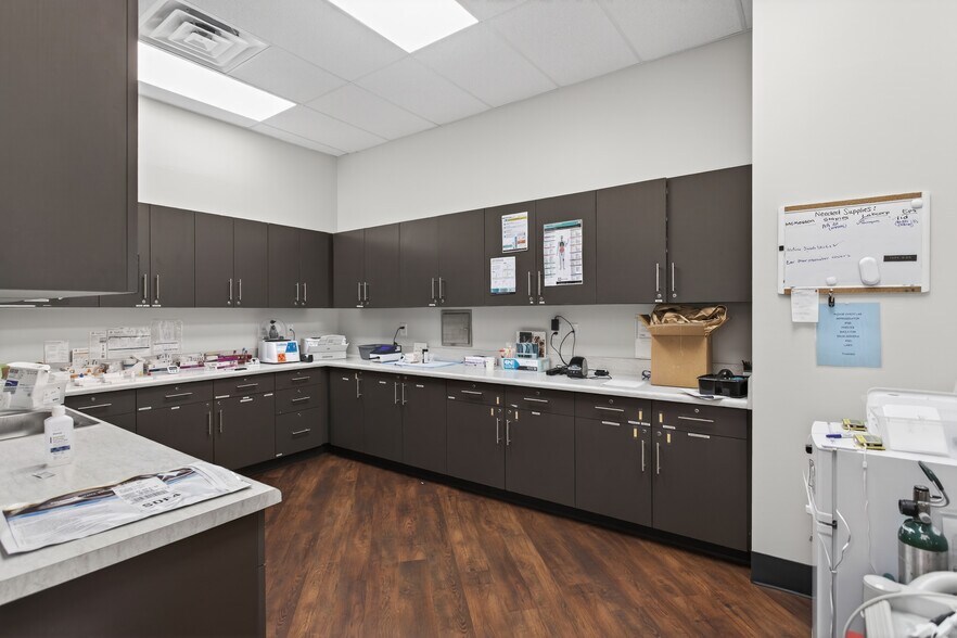 More Photos Of 991 Elliston Way, Thompson's Station Medical For Lease