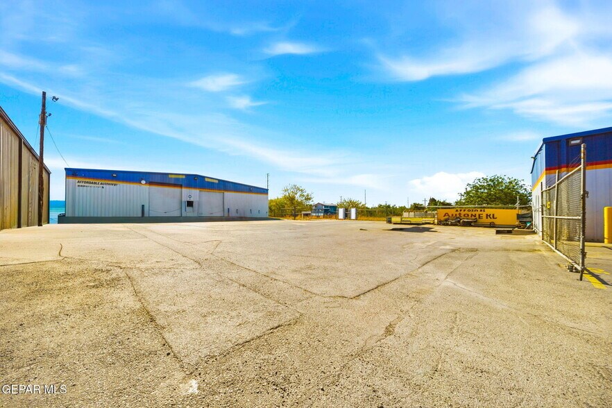 More Photos Of 5368 Doniphan Dr, El Paso Service For Sale