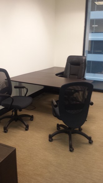 More Photos Of 1110 Brickell Ave, Miami Office For Sale