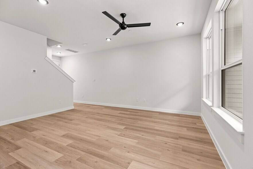 More Photos Of , Round Rock Multifamily For Sale