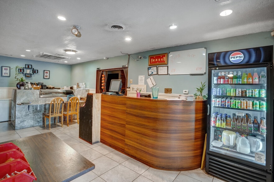 More Photos Of 111 Lakeside Dr, Tuckerton Light Distribution For Sale