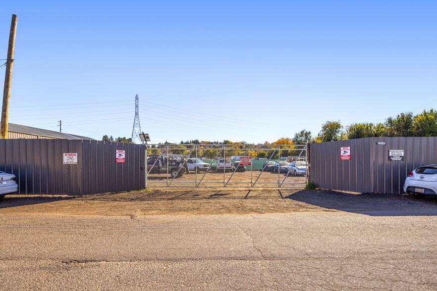 More Photos Of 5225 Sheridan Blvd, Arvada Warehouse For Sale