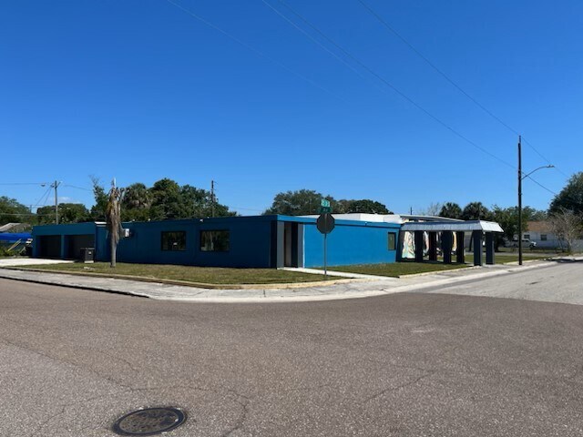 More Photos Of 1940 7th Ave S, Saint Petersburg Medical For Sale