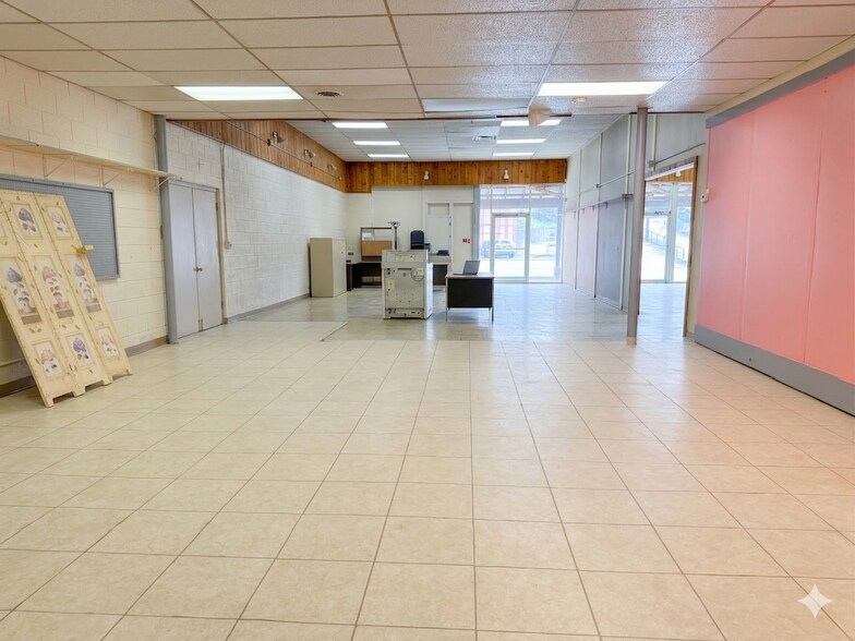 More Photos Of 2108 N Main St, Hazard General Retail For Sale