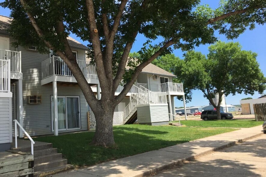 More Photos Of 1615 E Dakota Ave, Pierre Apartments For Sale