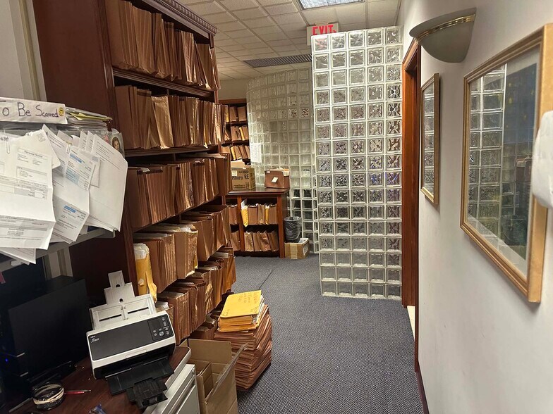 More Photos Of 381 N 9th Ave, Scranton Medical For Sale