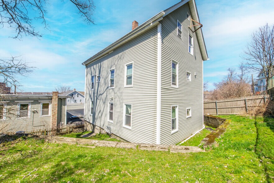 More Photos Of 799-801 N Main St, Fall River Apartments For Sale