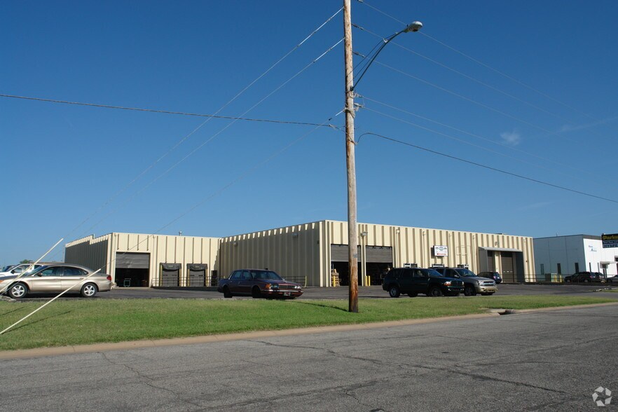Primary Photo Of 1729 S Sabin St, Wichita Warehouse For Lease