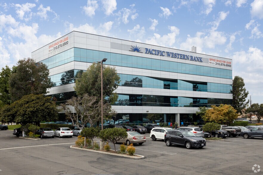 More Photos Of 1025 W 190th St, Gardena Office For Lease