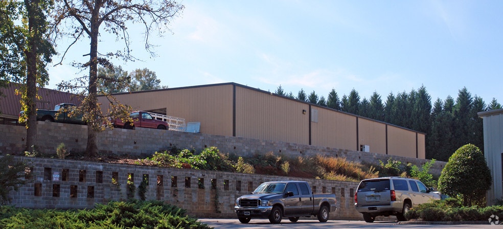 More Photos Of 2705 Poinsett Hwy, Greenville Manufacturing For Lease