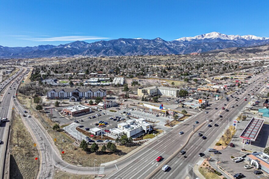 More Photos Of 511 Garden of the Gods Rd, Colorado Springs Fast Food For Sale