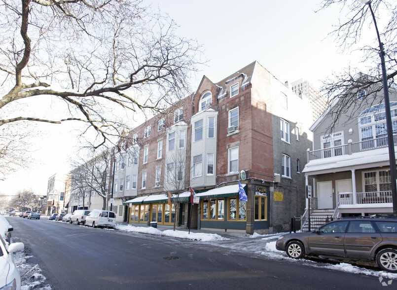 More Photos Of 1935 N Sedgwick St, Chicago Apartments For Lease
