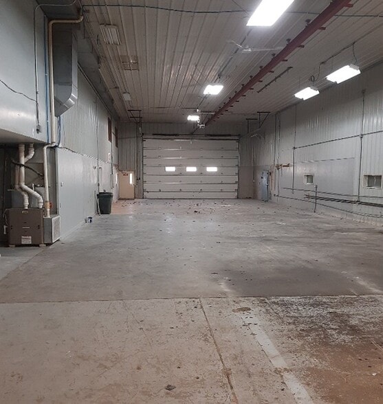 More Photos Of 58640 IN-15, Goshen Flex For Sale