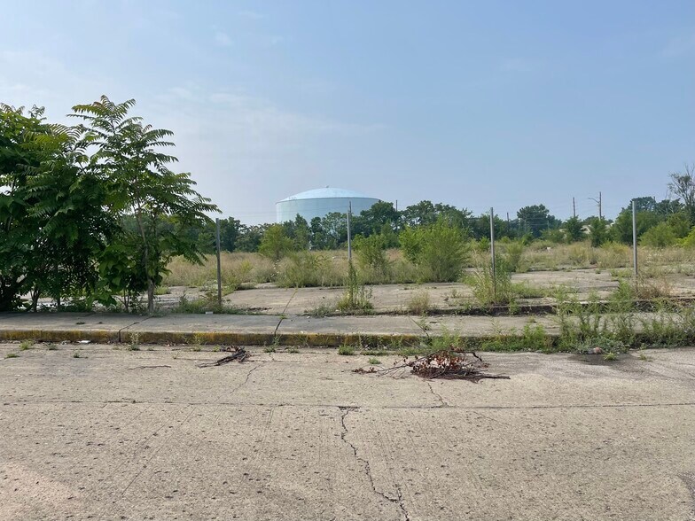 More Photos Of 1919 Madison Ave, Indianapolis Land For Sale
