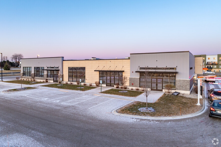 More Photos Of 110 Limestone Pass, Cottage Grove Freestanding For Lease