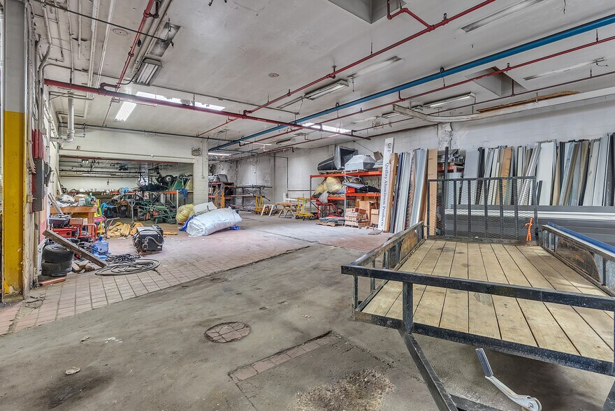 More Photos Of 330 Upton Ave, Battle Creek Warehouse For Sale