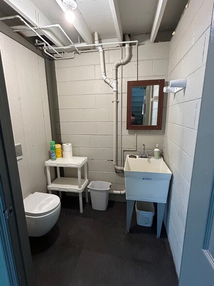 More Photos Of 74 E Hill St, Mount Juliet Office For Lease