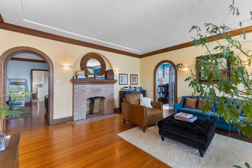 More Photos Of 2900 Barrett Ave, Richmond Multifamily For Sale