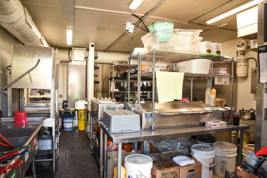 More Photos Of 1123 Somerville Rd SE, Decatur Restaurant For Sale