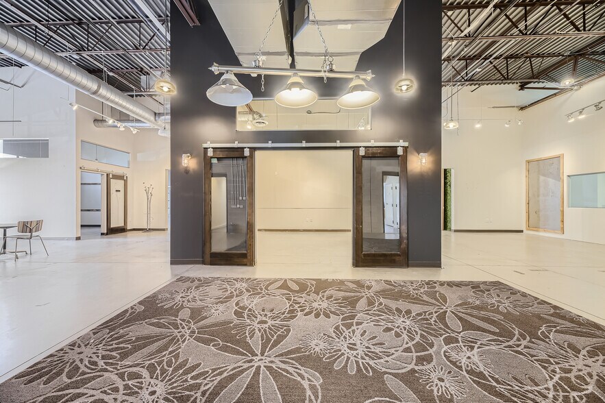 More Photos Of 3401 Blake St, Denver Flex For Lease