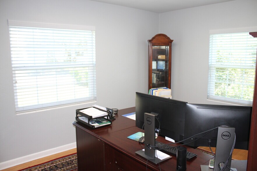 More Photos Of 222 Pasadena Pl, Orlando Office For Lease
