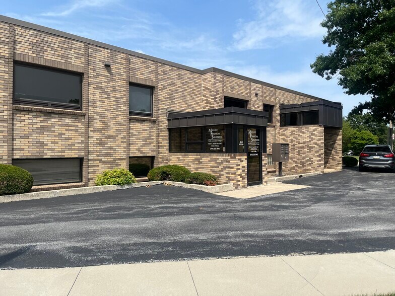 Primary Photo Of 414 Northwestern Ave, Ames Office For Sale