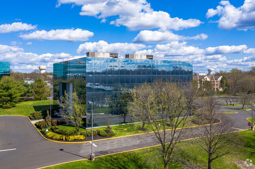 More Photos Of 1000 Crawford Pl, Mount Laurel Office For Sale