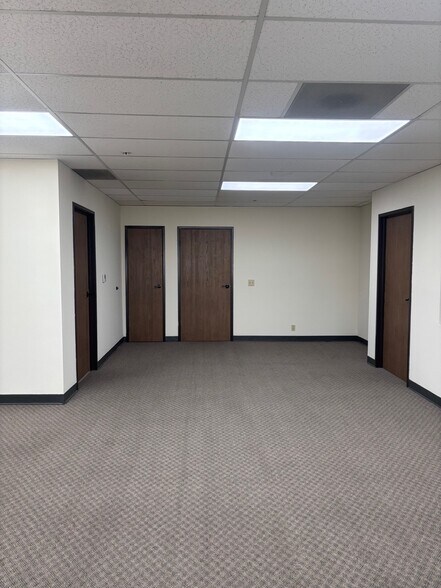 More Photos Of 9528 E Rush St, South El Monte Manufacturing For Lease