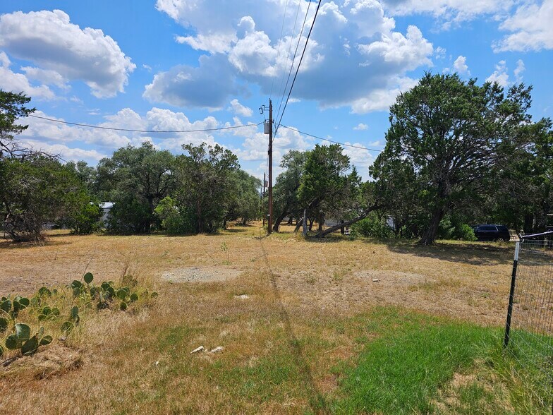 More Photos Of 560 Mountain Dr, Lakehills Specialty For Sale