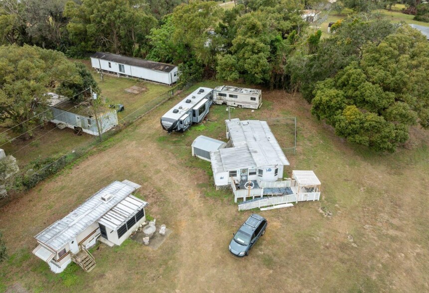 More Photos Of 6831 Wire Rd, Zephyrhills Manufactured Housing Mobile Home Park For Sale