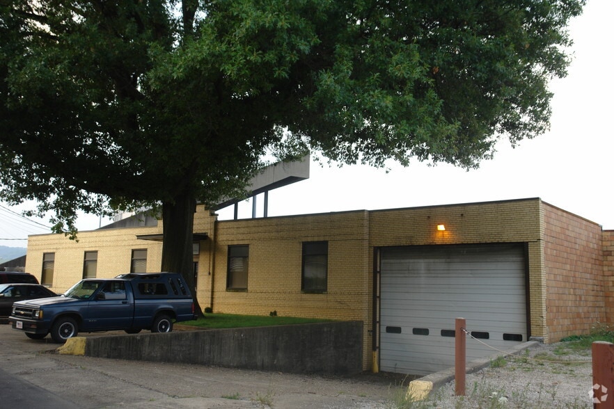 Primary Photo Of 1563-1565 Hansford St, Charleston Warehouse For Sale