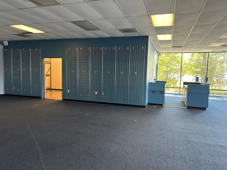 More Photos Of 1920-1930 Mt Diablo Blvd, Walnut Creek Storefront For Lease