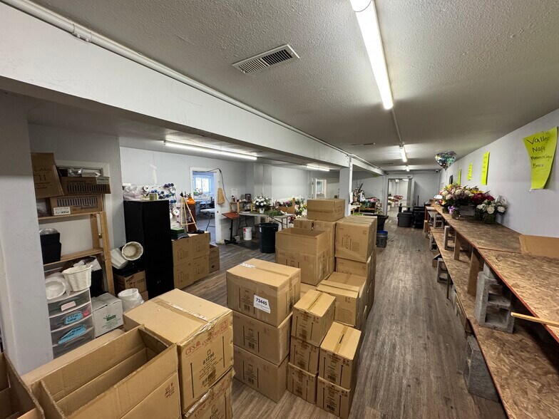 More Photos Of 2820 Broadmoor Ave, Concord Office For Sale