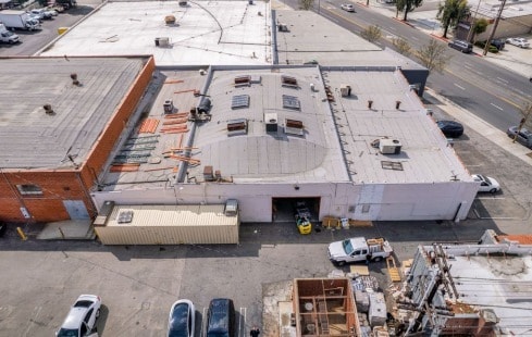 More Photos Of 4416 San Fernando Rd, Glendale Showroom For Lease