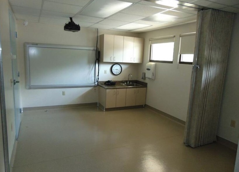 More Photos Of 323 Breakneck Rd, Connellsville Office For Sale
