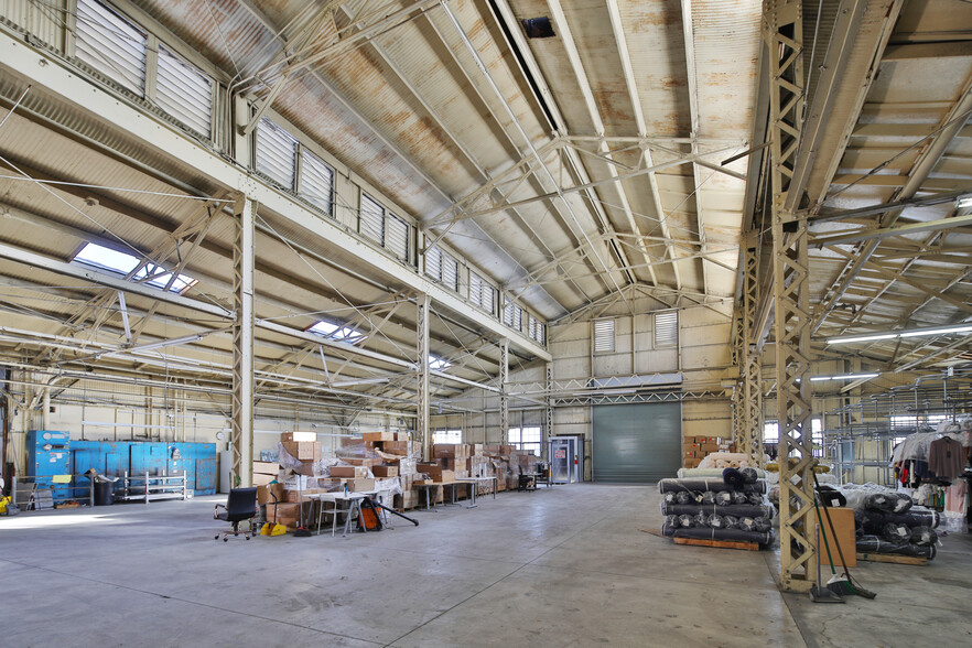 Primary Photo Of 2049-2053 E 38th St, Vernon Manufacturing For Sale