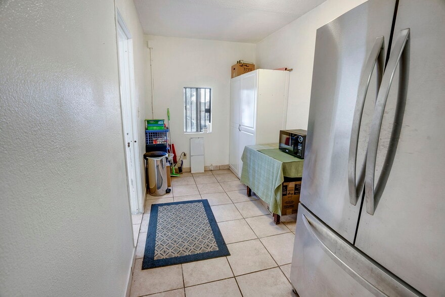 More Photos Of 3709 Rolle St, Los Angeles Religious Facility For Sale