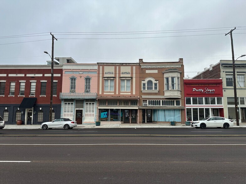 Primary Photo Of 109-111 N State St, Jackson Loft Creative Space For Lease