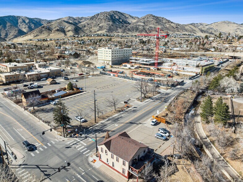 More Photos Of 510 10th St, Golden Apartments For Sale