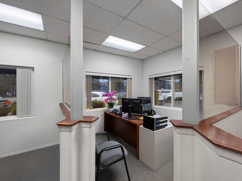 More Photos Of 17795-17835 SW Pacific Hwy, Tualatin Storefront Retail Office For Sale